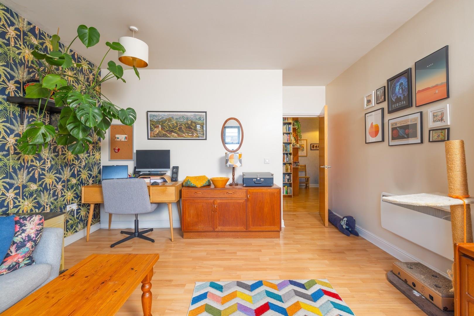 Magdalena court redcliffe 34339441 char0674