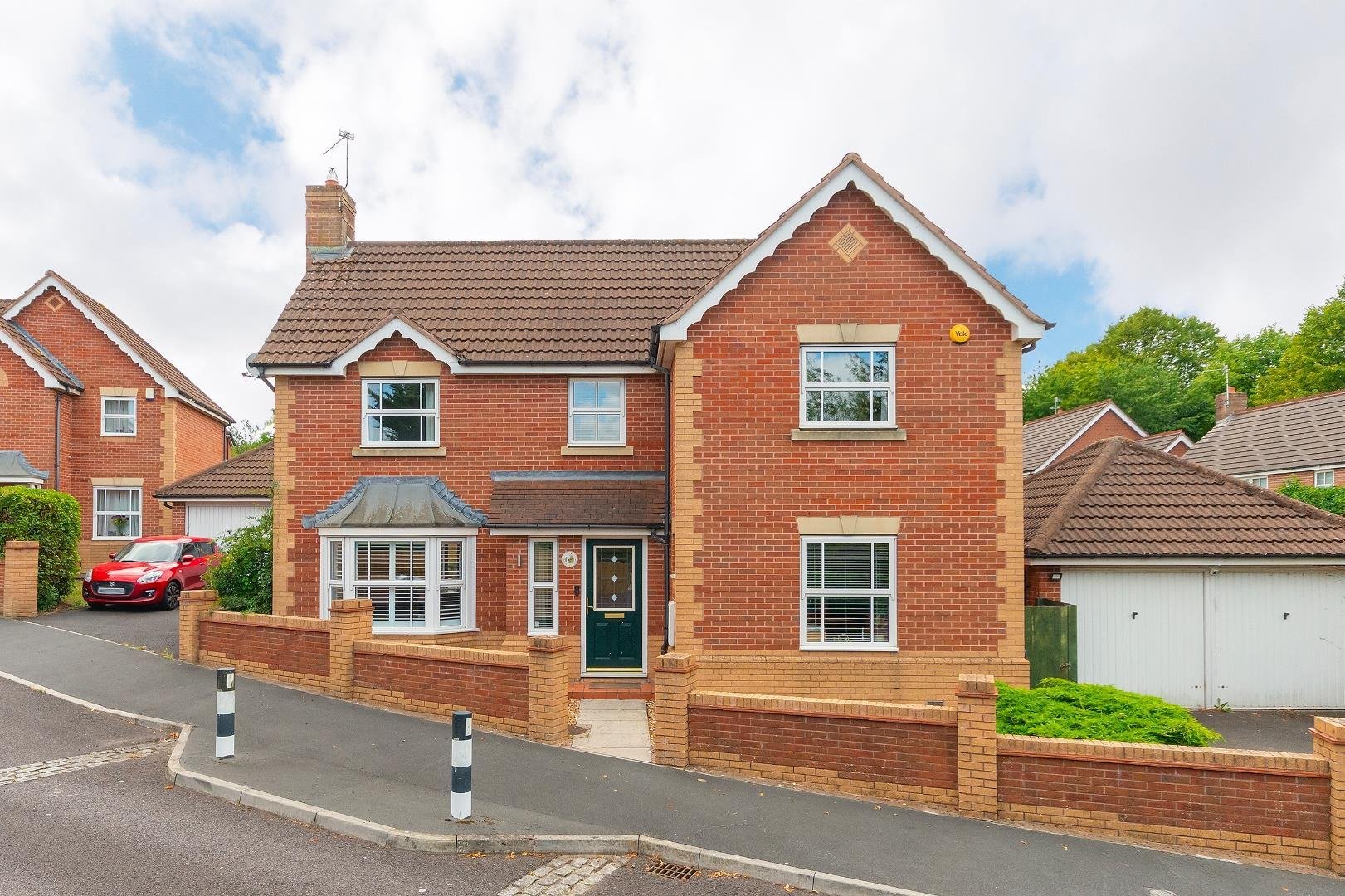 Pitlochry close filton park 34132239 3 p3 cfp external b