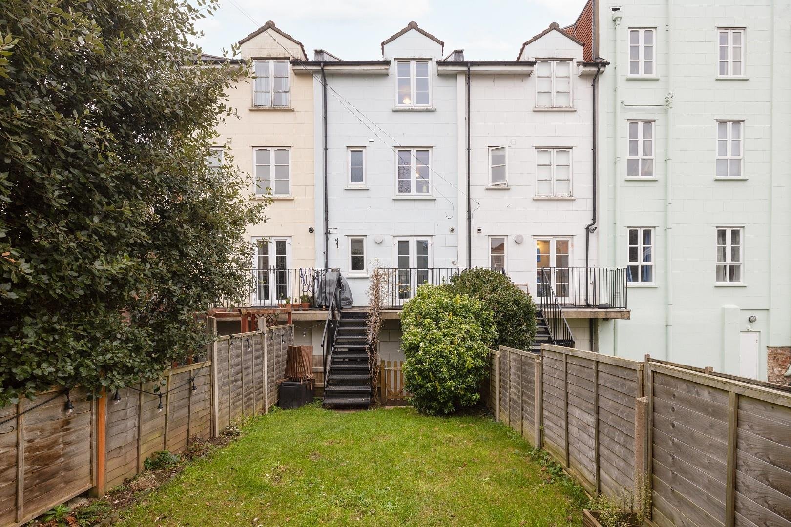 Portland street kingsdown 33575406 cd7 a0985