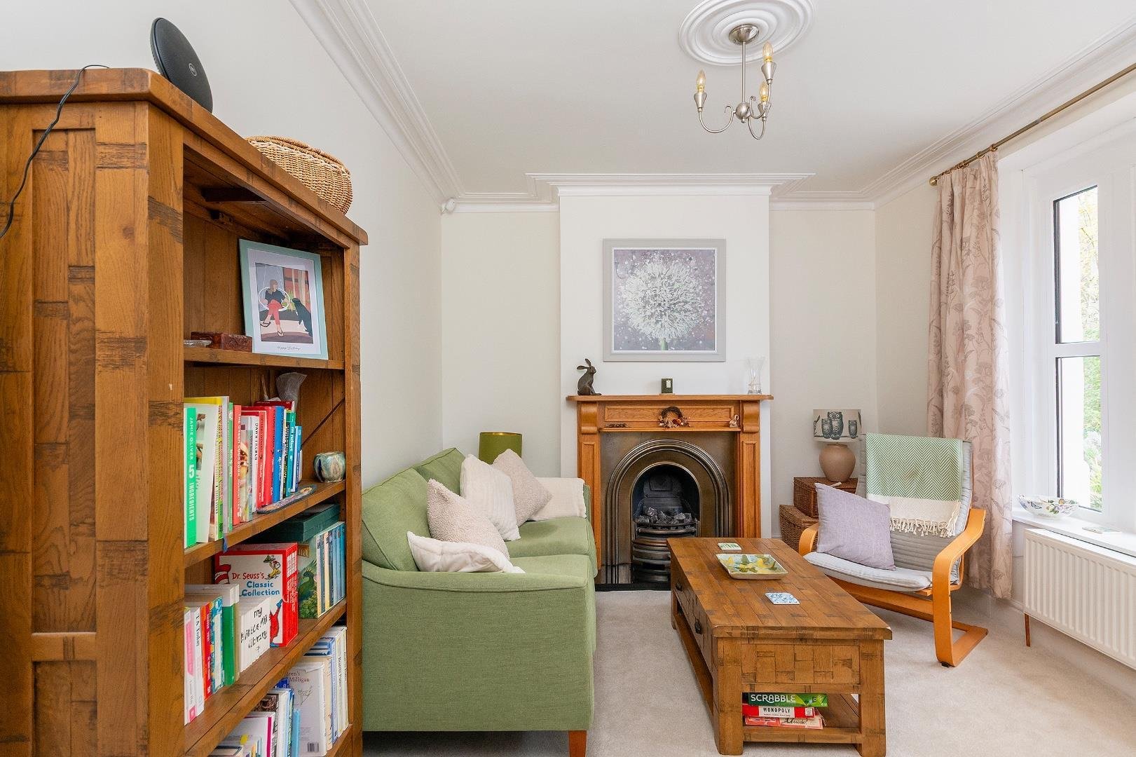 Railway terrace fishponds 34299205 0 r6 tfs living room d