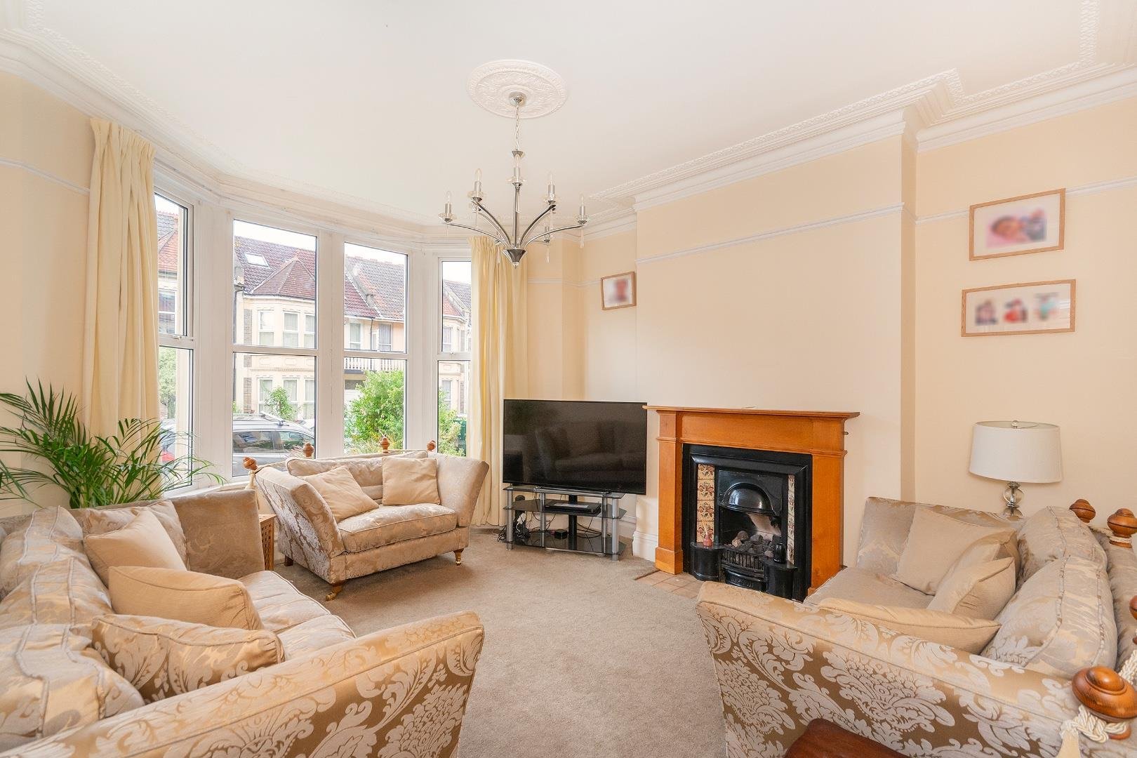 Woodbridge road knowle 34085149 2 w4 rke living room c